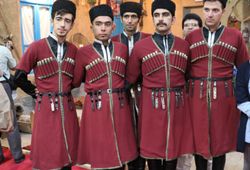 لباس، فرهنگ و آداب و رسوم عشایر آذربایجان غربی